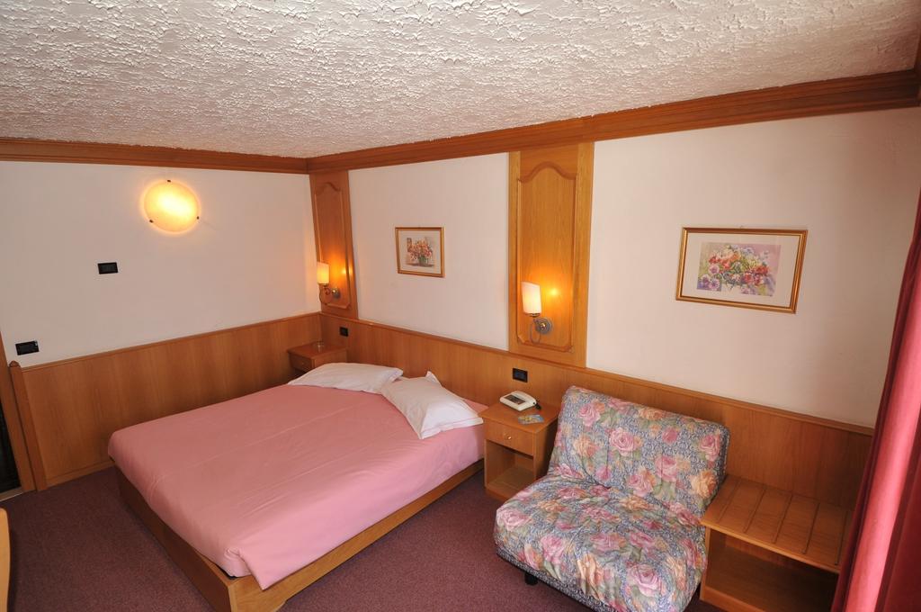 Hotel Intermonti Livigno Exterior photo