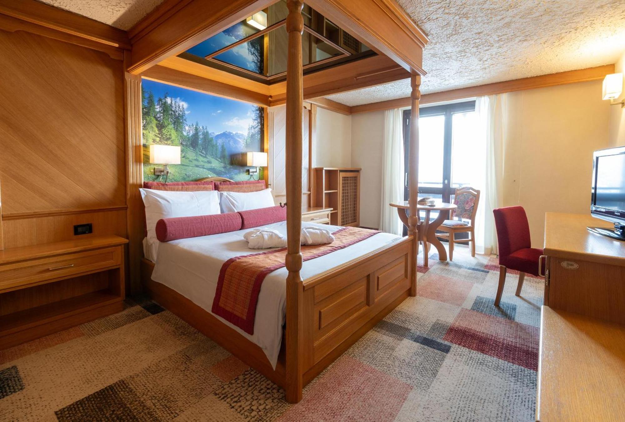 Hotel Intermonti Livigno Exterior photo